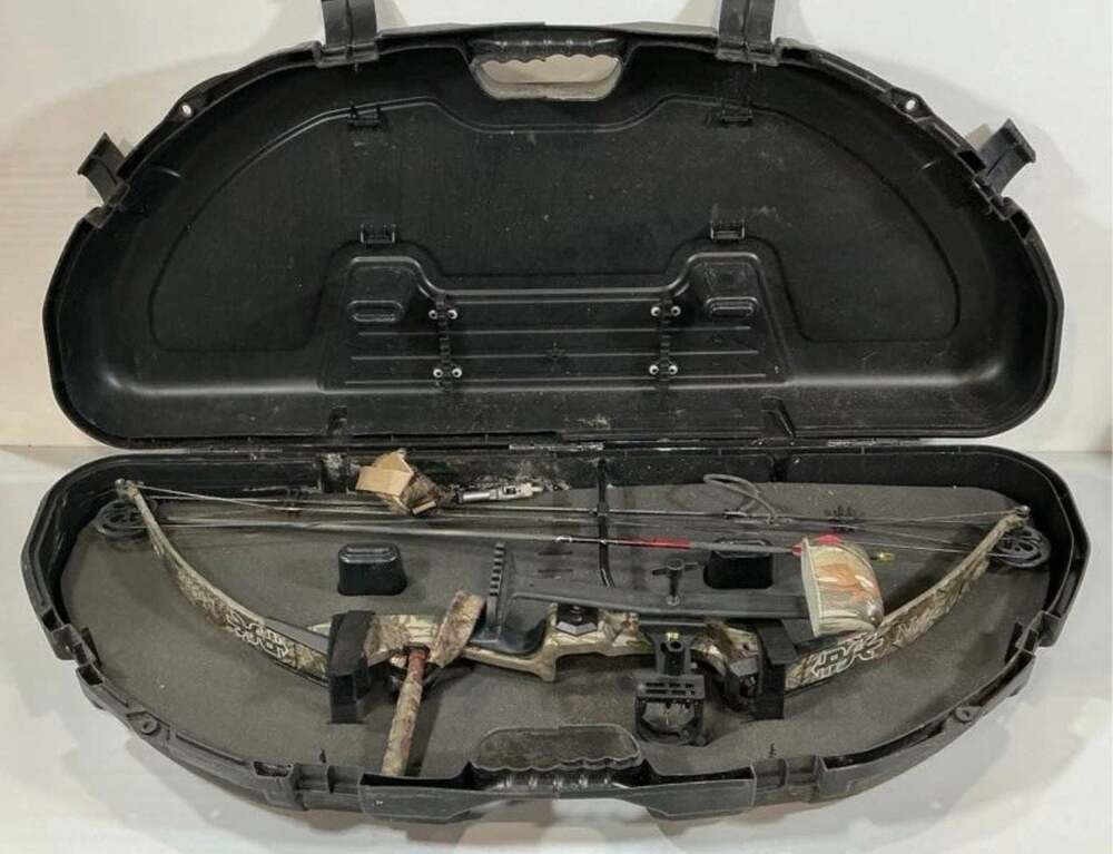 PSE Nova Compound Bow with Plano SE Hard Case and Accessories